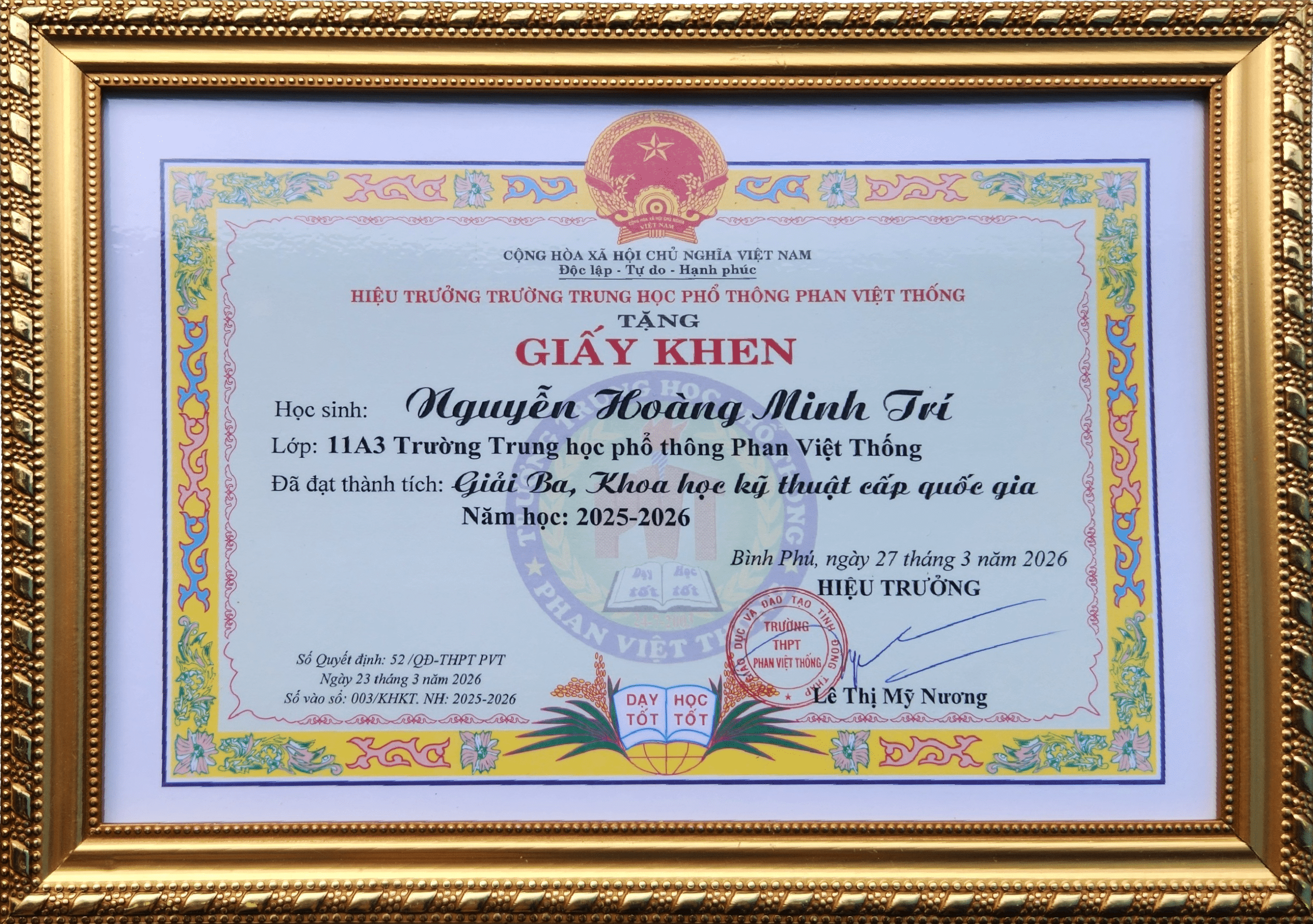 Nhà Trường Khen Thưởng Giải Ba KHKT Cấp Quốc Gia 2026